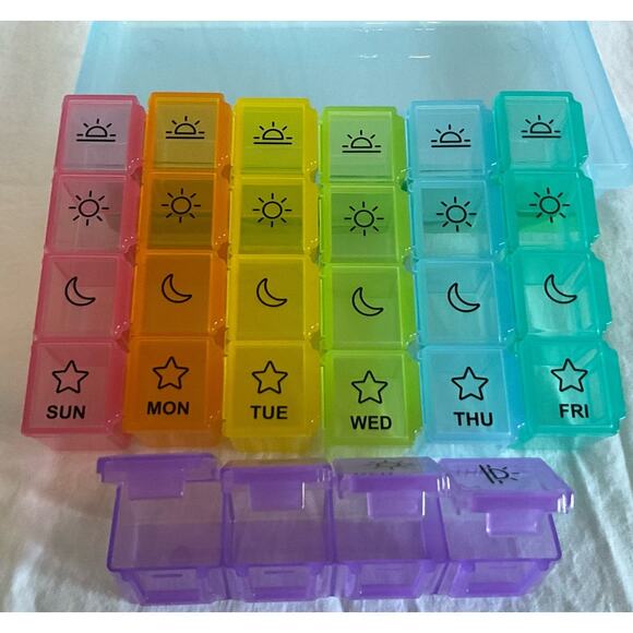 Auvon 7 Day Weekly Medication Pill Organizer Storage Container Box 4 Times A Day - Picture 3 of 6